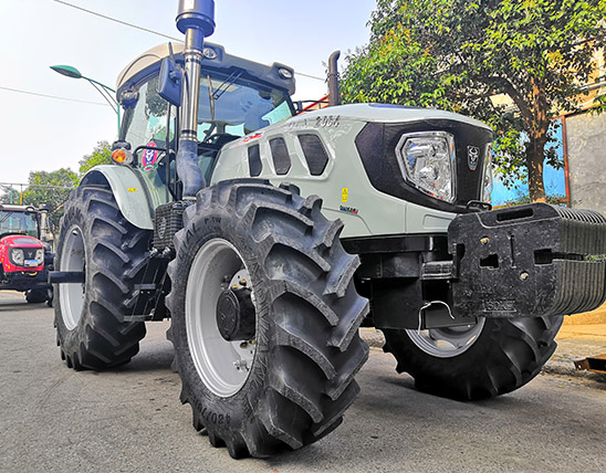 Chalion 200HP/147KW  Wheeled Tractor